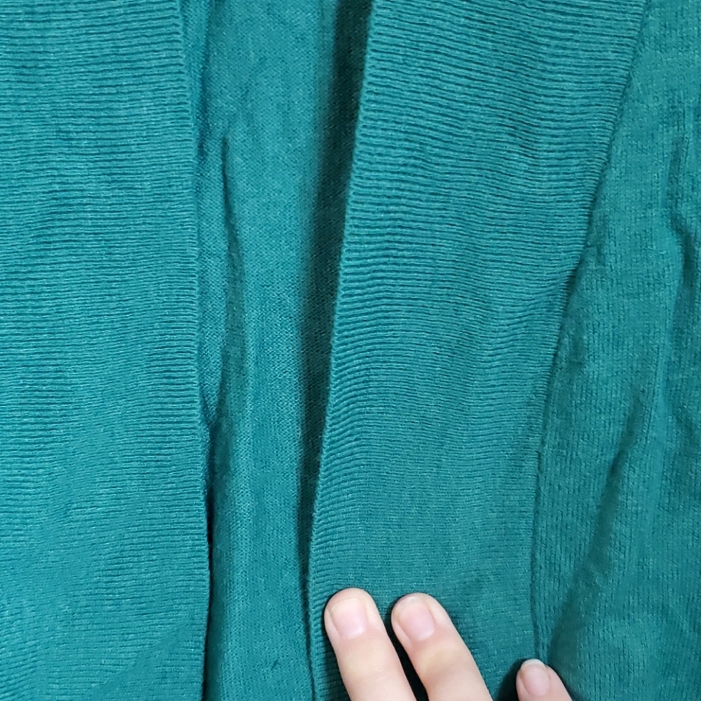 Sweater - Picture 4 of 4